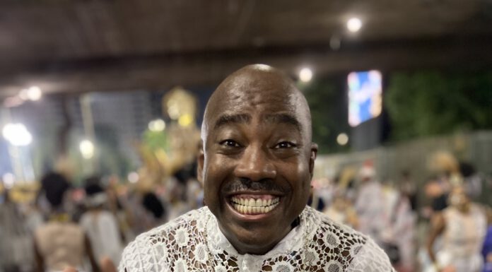 ‘O meu sorriso é pra você’: Kleber Simpatia é o novo intérprete do Império Serrano