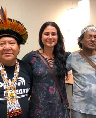 Documentário “Kopenawa: sonhar a terra-floresta” promove grande encontro no Festival do Rio