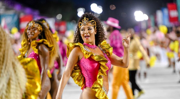 Daniel Zarmanno abre temporada de ensaios técnicos com criações exclusivas na Marquês de Sapucaí