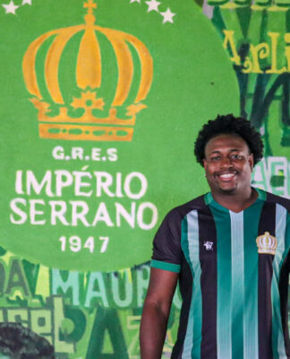 Império Serrano apresenta novo mestre de bateria para o Carnaval 2026