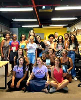 Vozes Femininas na Literatura: Da Desigualdade à Transformação em São Gonçalo