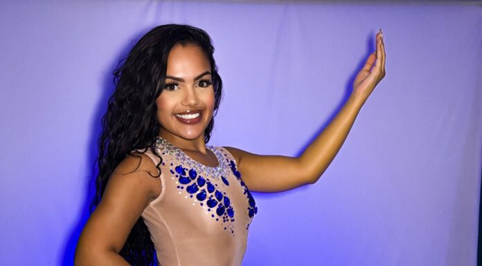 Marcelly Pitanga assume posto de musa na Acadêmicos de Niterói para homenagem a Lula na Sapucaí