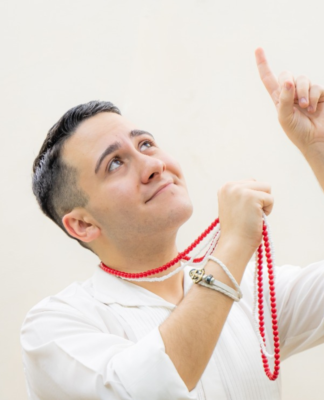 Feriado de São Jorge: Mangue Seco promove feijoada com show de Nana Kozak e Rio Scenarium recebe show do sambista Enzo Belmonte